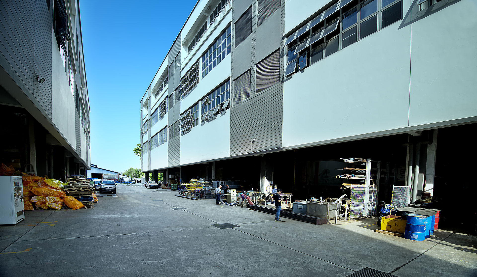 Platinum Pioneer image